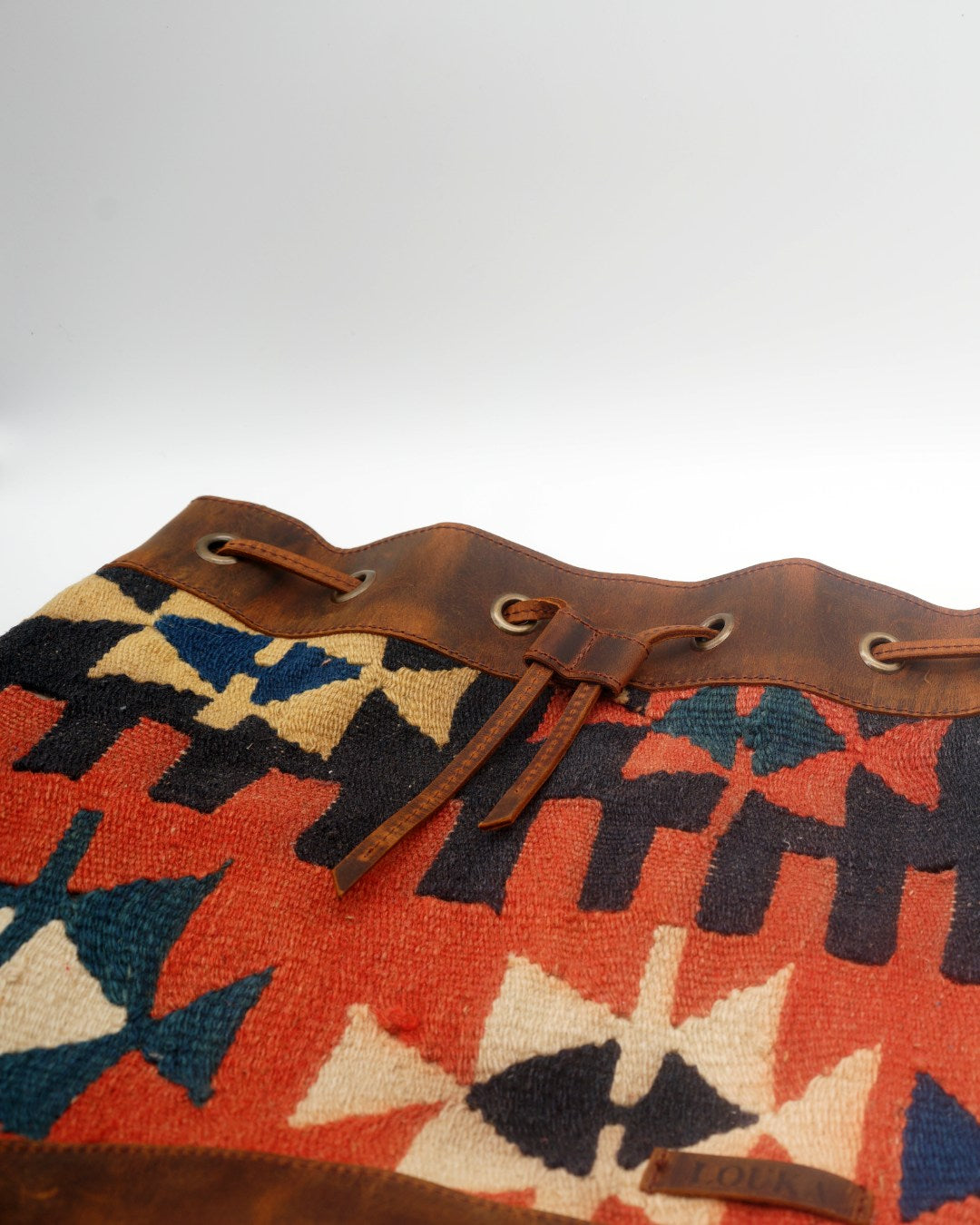 Handmade Kilim Bucket Bag With Genuine Leather LKB02056