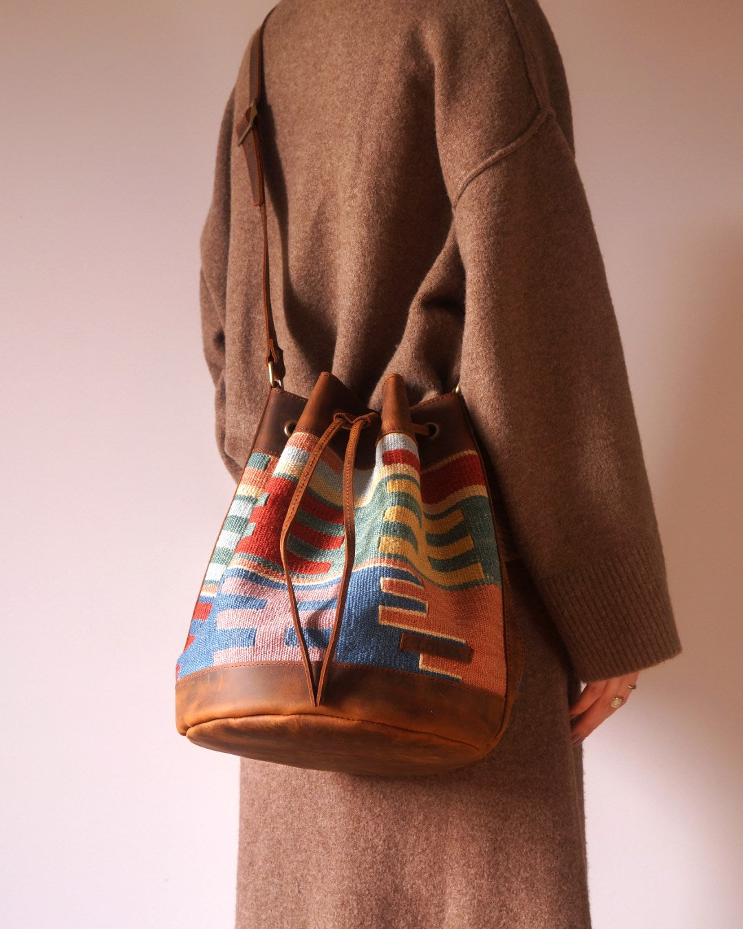 Handmade Kilim Bucket Bag With Genuine Leather LKB02062