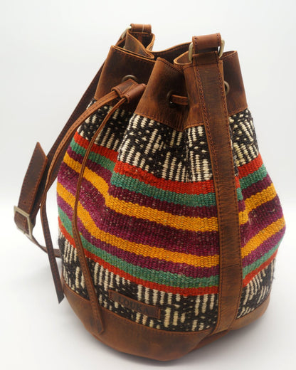 Bolso Cubo de Kilim Hecho a Mano Con Cuero Genuino LKB02071