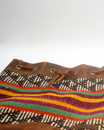 Bolso Cubo de Kilim Hecho a Mano Con Cuero Genuino LKB02071