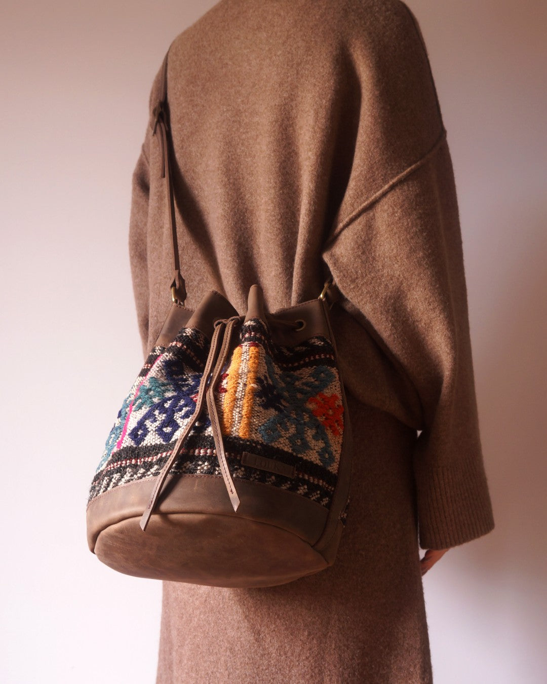 Handmade Kilim Bucket Bag With Genuine Leather LKB02087