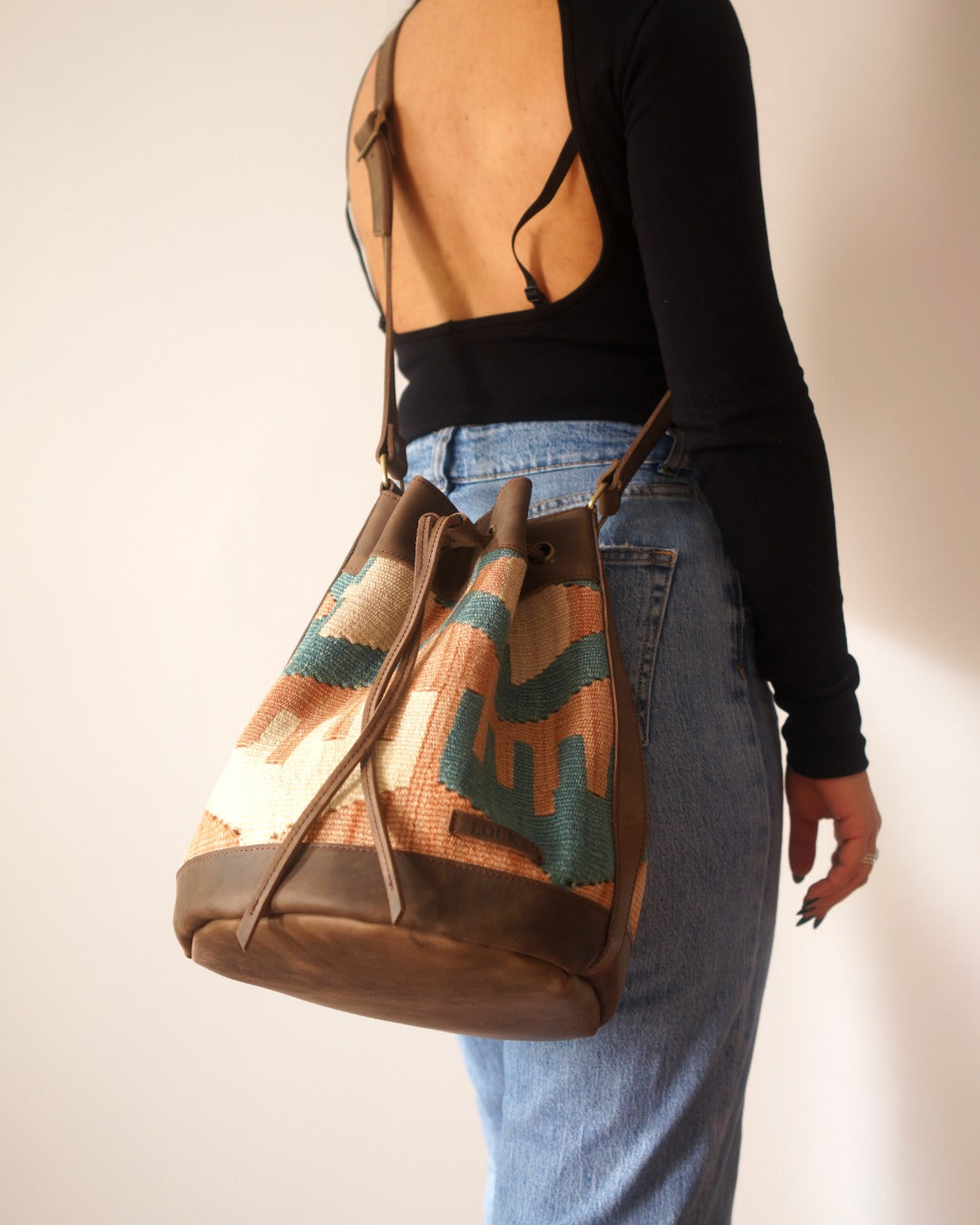 Handmade Kilim Bucket Bag With Genuine Leather LKB02099