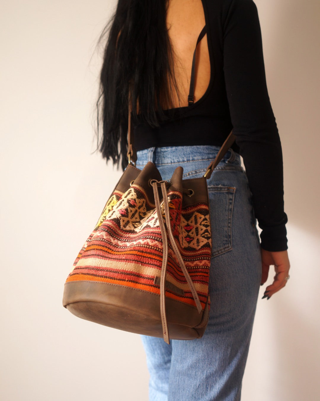 Handmade Kilim Bucket Bag With Genuine Leather LKB02100