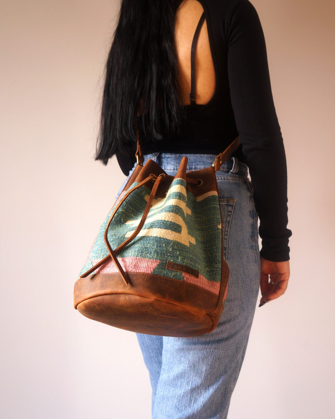 Handmade Kilim Bucket Bag With Genuine Leather LKB02135