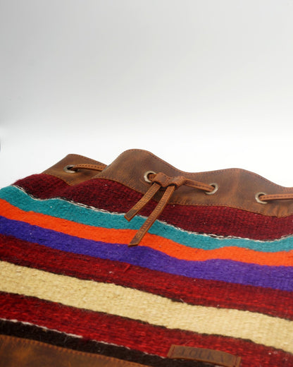 Bolso Cubo de Kilim Hecho a Mano Con Cuero Genuino LKB02146