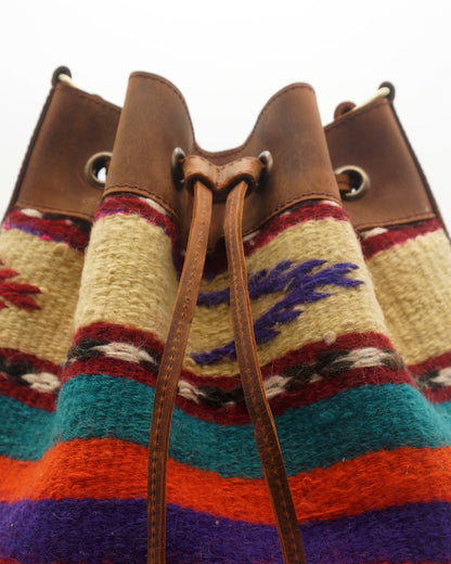 Bolso Cubo de Kilim Hecho a Mano Con Cuero Genuino LKB02149