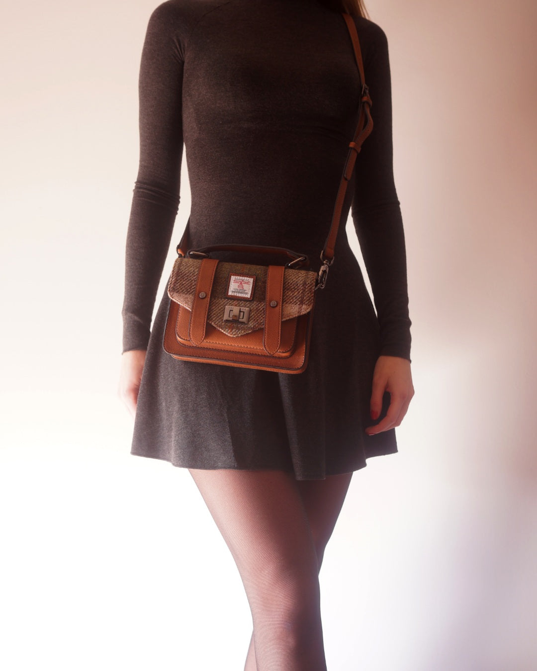 The Mini Satchel MSIS002